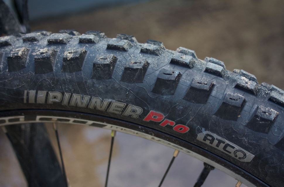 27.5 discount 2.4 tyres